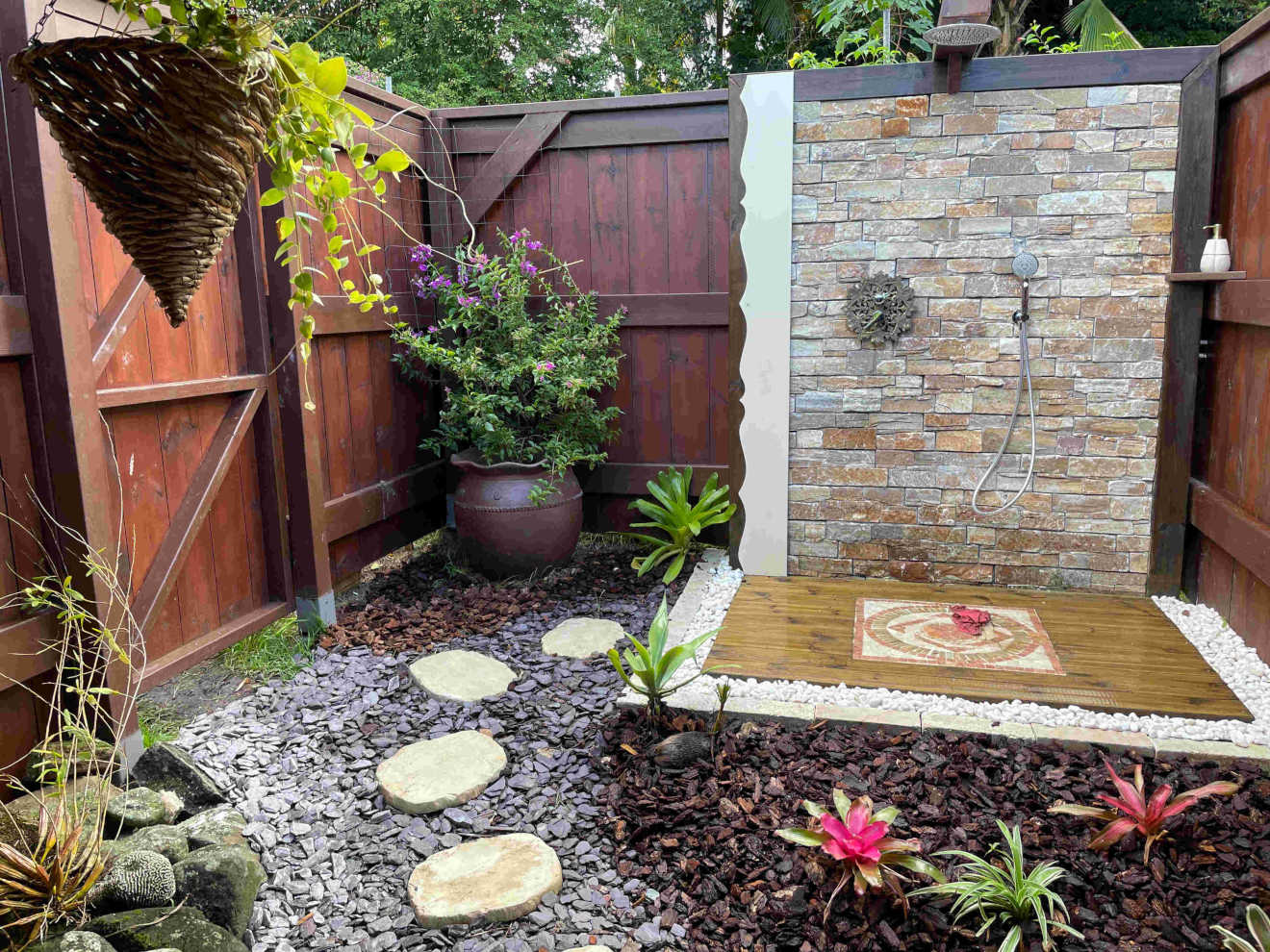 A unique experience, the outdoor shower